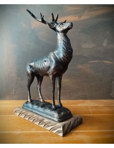 hunting figure statuetka sculpture